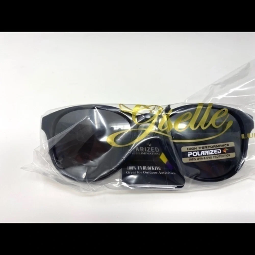Classic style sunglasses